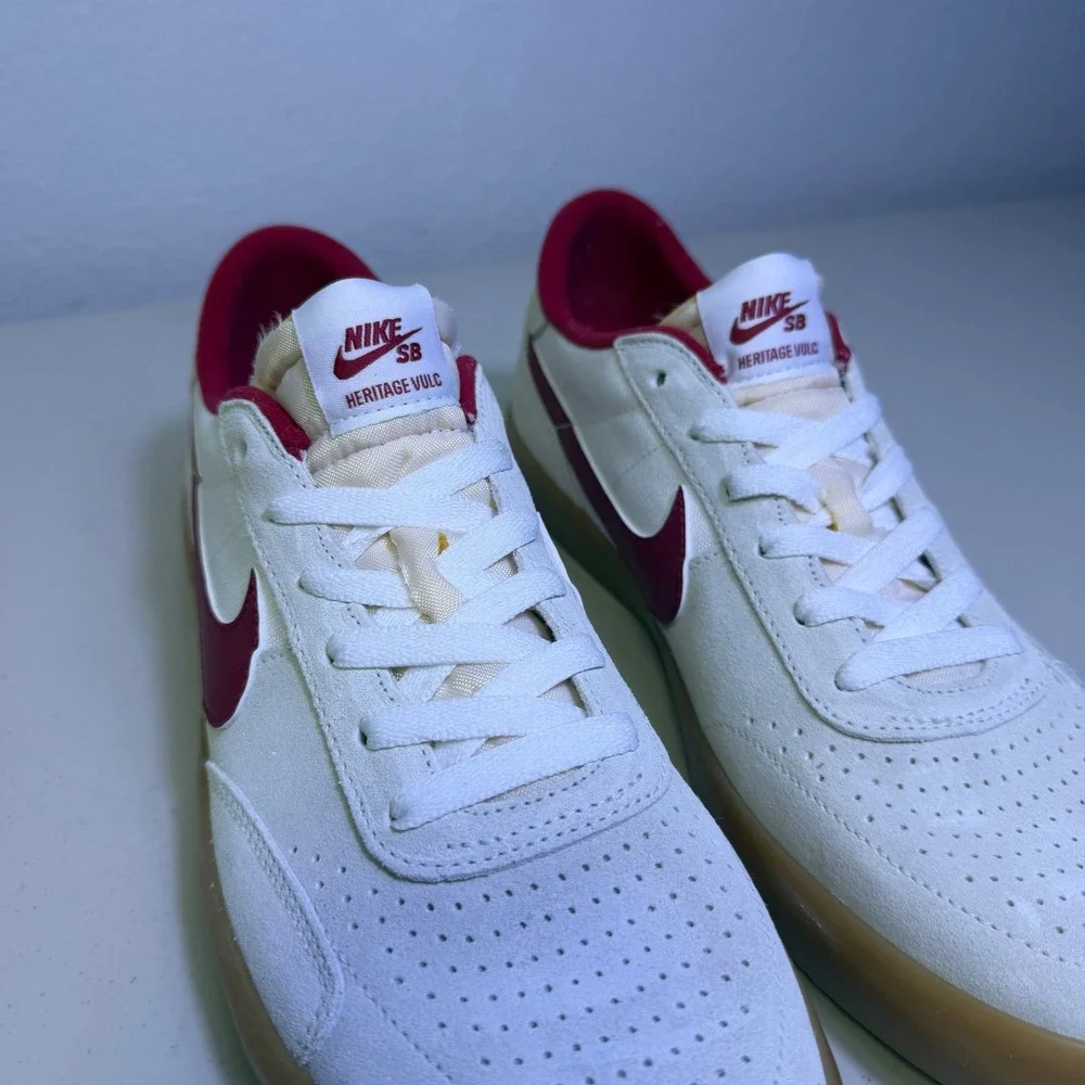 Nike SB Heritage Vulc White Red Gum Mens 10 / Womens 11.5 Sneakers CD5010-100
